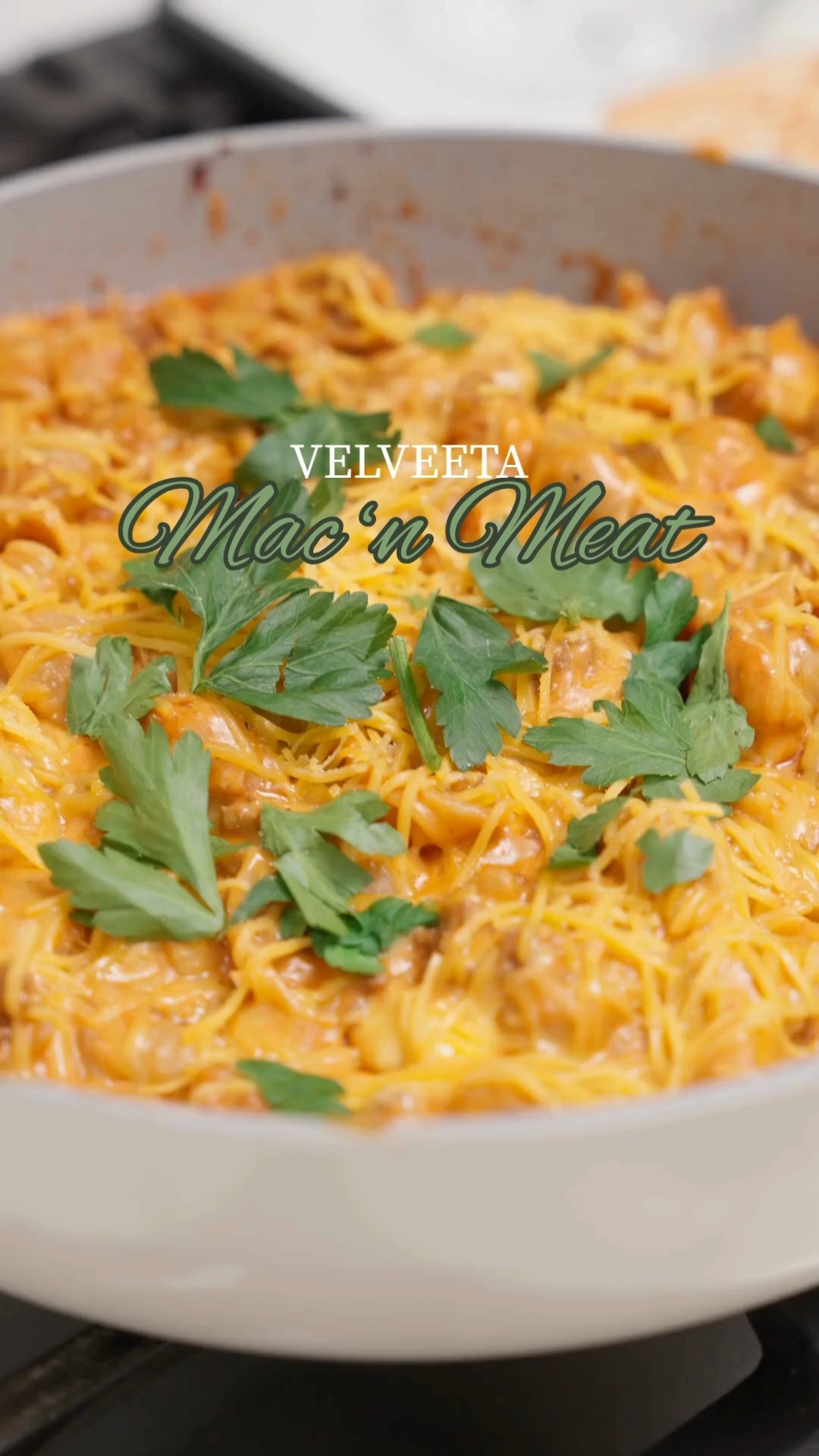Velveeta Mac ‘n Meat 💥

Rich, cheesy, meaty goodness that comes together fast with barely any cleanup. Pro tip? Cook your pasta in the meat mixture. It thickens the sauce, loads the pasta with flavor, and means fewer dishes. Win-win-win. 🍝💫

Tag your pasta partner, share if you're a one-pot meal fan, and save this for your next cozy night in. Get the full recipe over on https://saucedbysunday.com/ or click the link in bio.

📲 Find this recipe on @usecookbook
#SaucedBySunday #EasyRecipes #MacAndCheeseUpgrade #WeeknightMeals #OnePotPasta #ComfortFoodSeason #CozyFallFood 