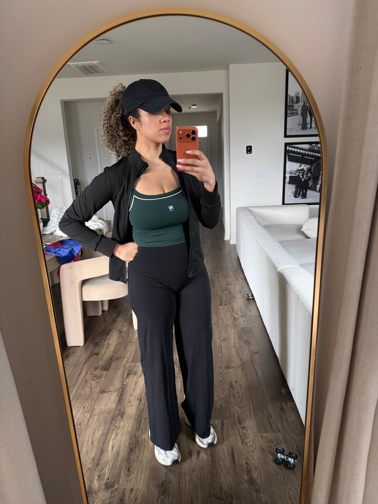 Gym outfit of the day! Super comfy and perfect for a light day. 

#LTKfitnessgoals #LTKdayinmylife #LTKmomlife