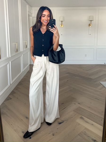Use my code NENA20 for 20% off Anthropologie! Wearing size xs top and size 26 pants 🤍



Weekend outfit 
Summer outfit 
Dinner outfit 
Date night outfit 

#LTKstyletip #LTKsalealert #LTKfindsunder100
