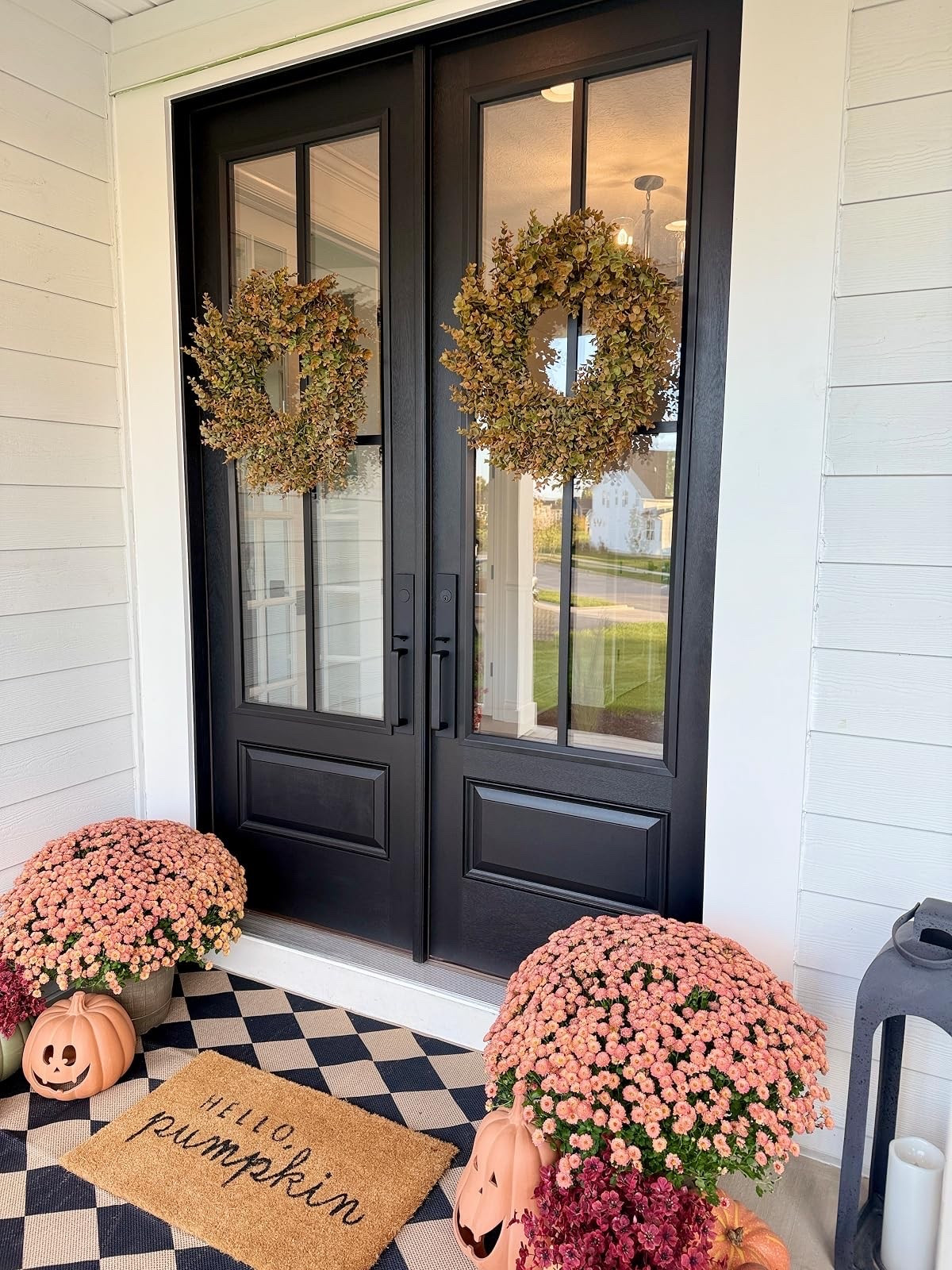 Last year’s fall front porch! Can’t wait to do this year’s! #falldecor #halloween

#LTKSeasonal #LTKHome