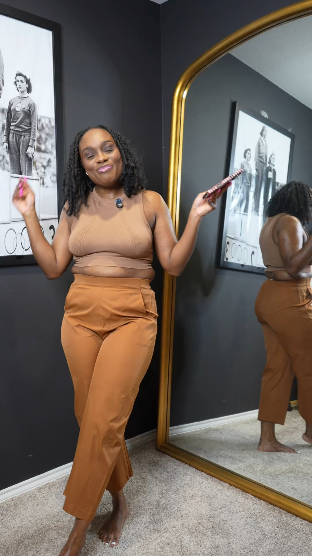 Good pants change everything.
These curved ankle pants give shape, structure, and that effortless “put together” look.….Like, Follow, Share

👖+ 🕶️: @amazon
👠: @zara (old) 
👜: @gucci 



#WhatIWore 
#SincerelyGerine
#thelookstrategist