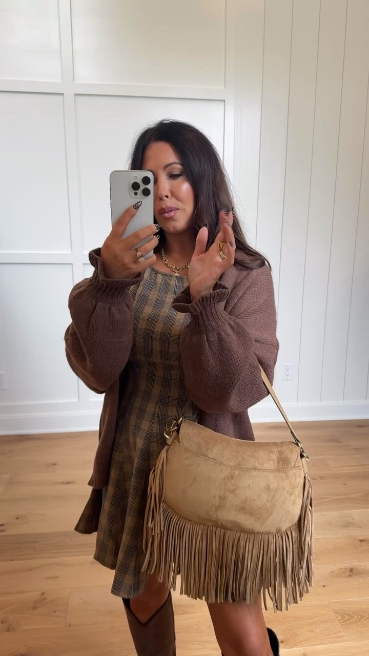 Walmart fall fashion is SO good right now! 🍂🤎 I found so many amazing new fall pieces—from cozy sweaters and cardigans to wide-leg jeans, cargo pants, fall dresses and easy everyday basics. These Walmart fall outfits are perfect for work, weekends, date nights, family pictures and everything in between. I linked all of my favorite affordable fall fashion finds in my Walmart Storefront!
#WalmartFashion #WalmartFinds #WalmartStyle #LTKFall #LTKFashion #FallFashion #FallOutfits #AffordableFashion #FallWardrobe #FallStyle #WalmartHaul #FallOutfitIdeas #SweaterWeather #WideLegJeans #FallDresses