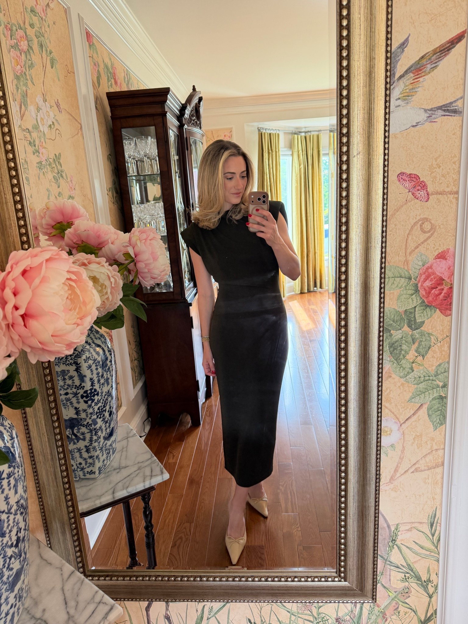 The dress I wore last night 🤍

I love a piece that feels simple but still makes a statement, and this dress does exactly that. The fit is so flattering and it’s one of those styles you can wear for so many occasions.

I paired it with neutral kitten heels and kept everything classic, effortless but put together.

#LTKgrwm #LTKootd