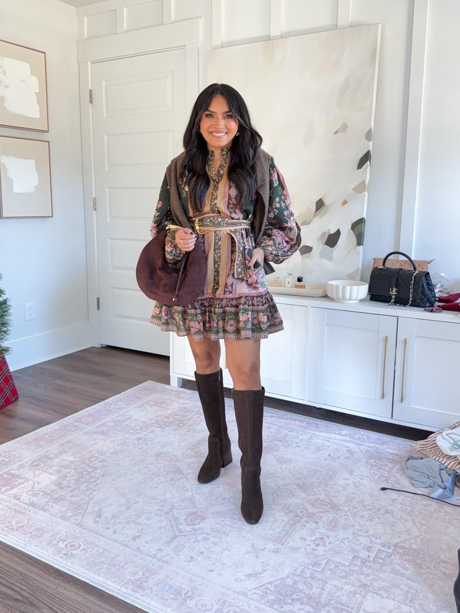 Green floral belted dress size xxs TTS
Chocolate brown suede waterproof boots size 6 TTS

#LTKPetite #LTKHoliday #LTKCyberWeek