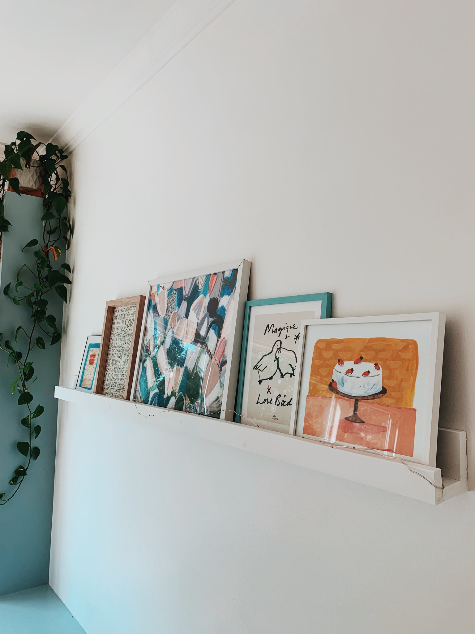 Kitchen art for the win! 

#LTKhome #LTKSeasonal #LTKstyletip