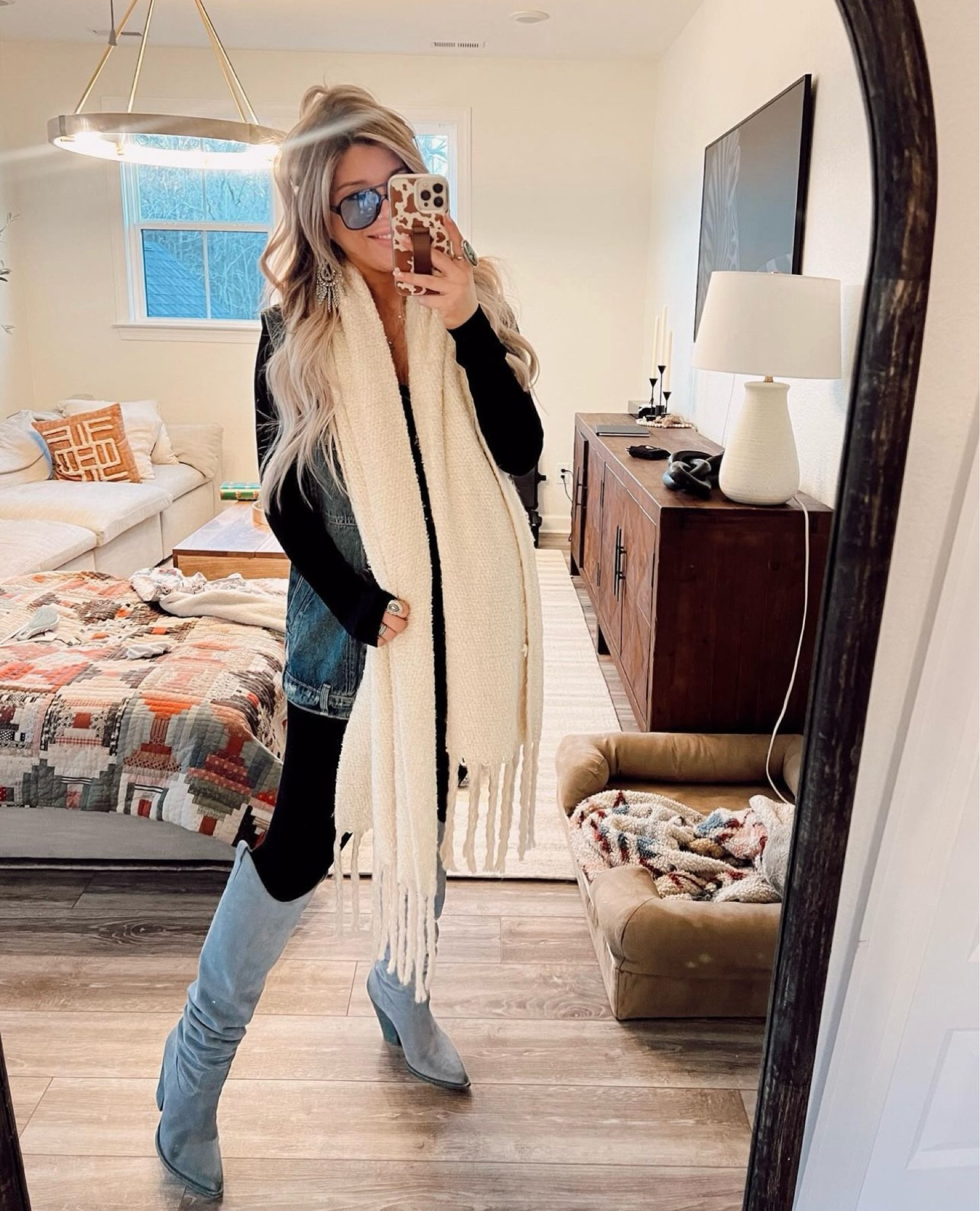 Scarf/ Bodysuit/Vest/Sunnies- Amazon
Boots- Old Dolce Vita 
Earrings- Goldie Lew