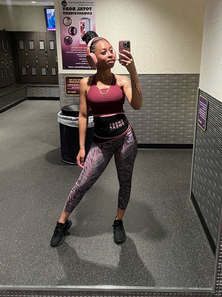 Quick morning workout. When you look good you feel good. Size small top and medium bottoms. 

Mixing and matching my active sets always makes me feel like I just got a new fit.

#LTKfitness #LTKActive #LTKstyletip