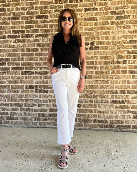 These white high-waisted kick crop jeans look so good that I bought 2 pairs! They're so easy to dress up or down. I'm wearing my usual 2P and they run true to size.
#outfitidea #capsulewardrobe #casualoutfit #springfashion

#LTKShoeCrush #LTKSeasonal #LTKStyleTip