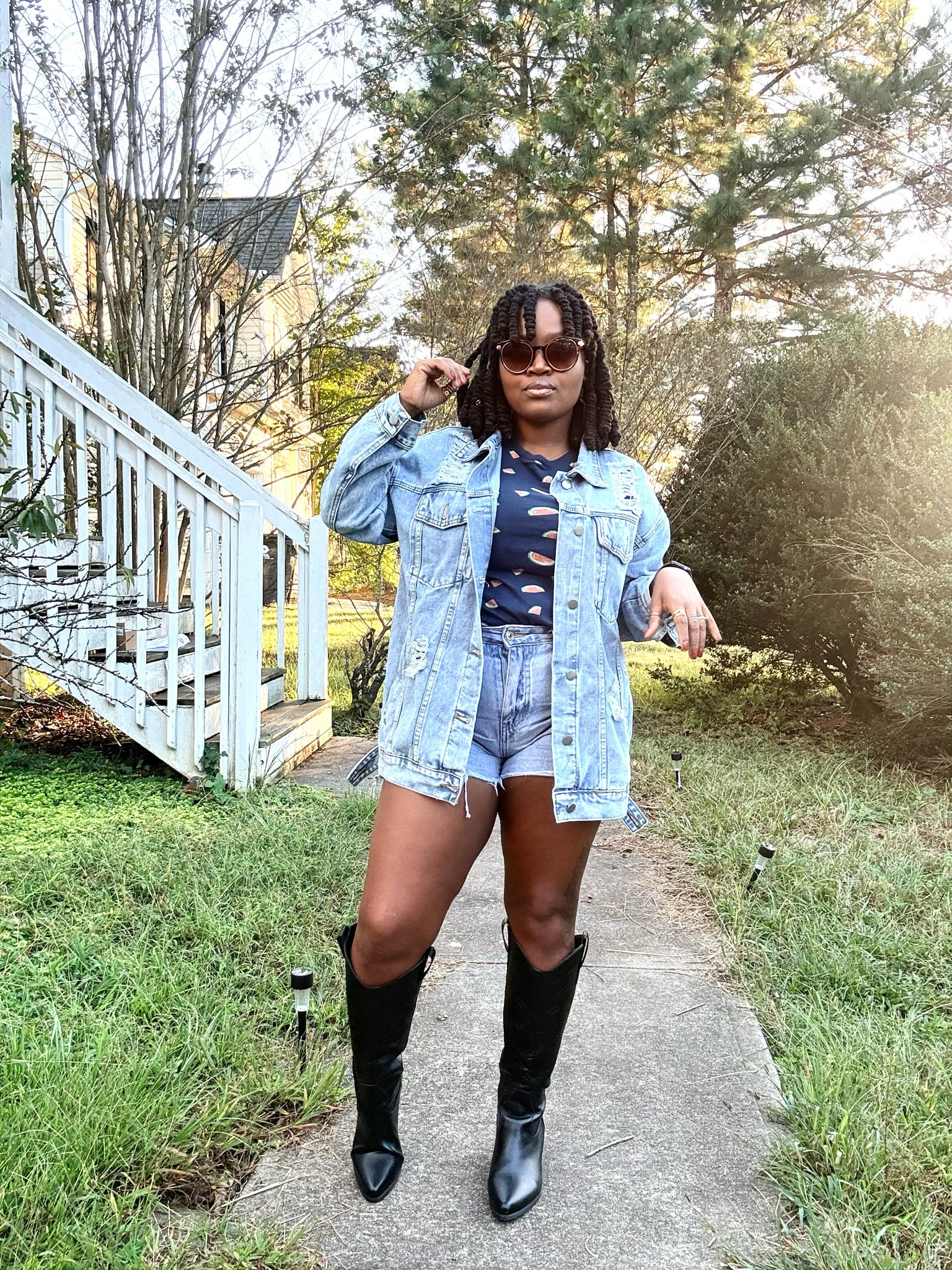 Yes, fall looks are officially looking GOOD… and this denim outfit will forever be one of my favorites. 🤎

Denim never goes out of style, and it’s the perfect piece to transition into fall. I’ve linked this look and a few more denim favorites you’ll be wearing all season long.

#FallStyle #DenimOutfit #LTKFashion #FallLooks #StyleInspo #LTKFinds

#LTKWorkwear #LTKootd #LTKSeasonal