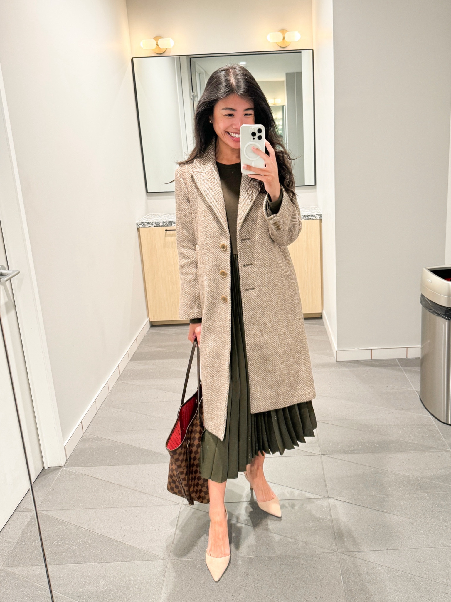 Work outfit business casual Abercrombie wool coat pleated dress sling back heels 

#LTKSeasonal #LTKFindsUnder100 #LTKWorkwear