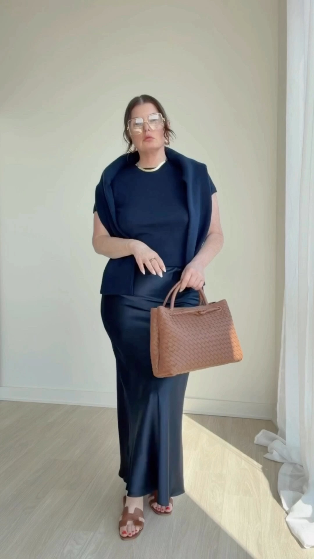 @onequince has amazing chic staples for your wardrobe.

In this navy cashmere and satin outfit I’m wearing my true size in all pieces.

#quincepartner 

#LTKgrwm #LTKPetite #LTKOver40