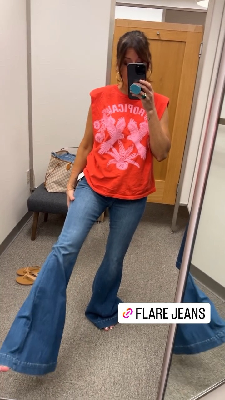Nsale Frame flare jeans  

#LTKstyletip #LTKover40 #LTKsalealert