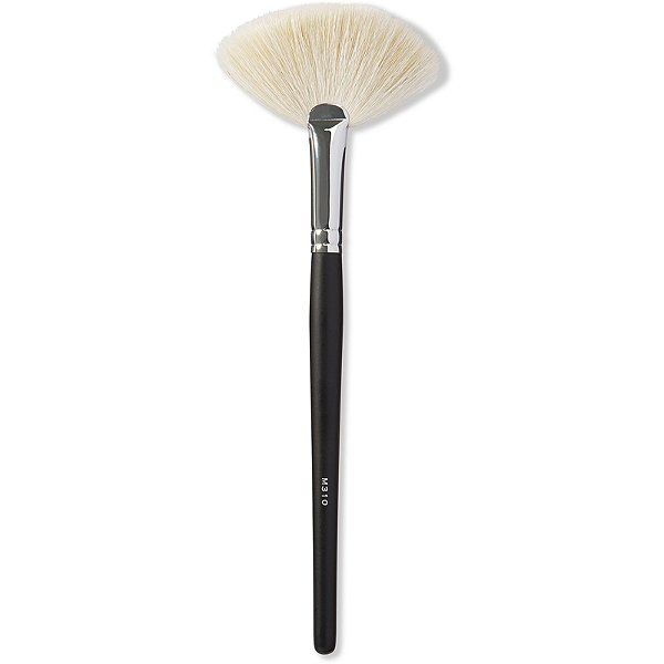 M310 Large Soft Fan Brush | Ulta