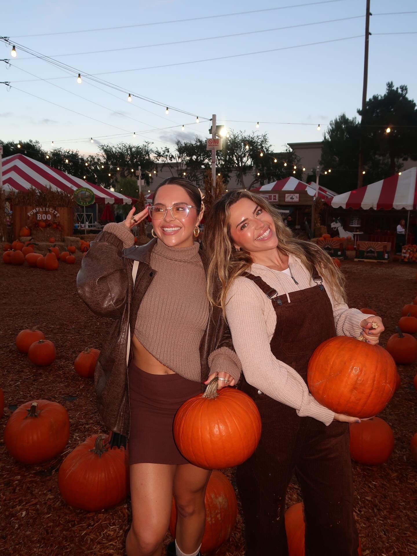 When the fall festivities leave the group chat 🎃✨🎨🖌️

#LTKFindsUnder100 #LTKStyleTip #LTKSeasonal