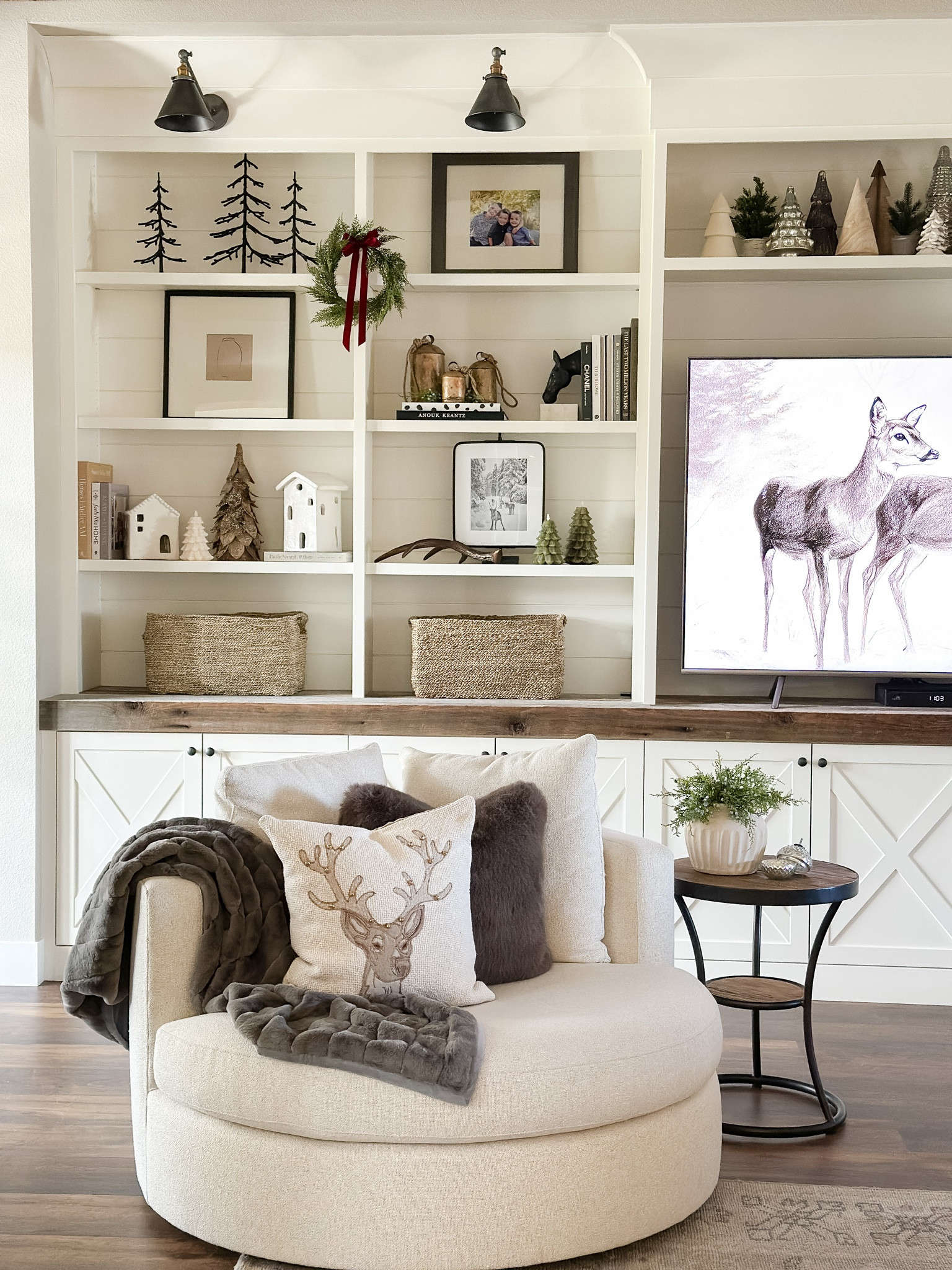 It’s beginning to look a lot like Christmas…

I have one side of my shelves decorated for the holidays!  I love how it’s all coming together.  

Cozy home, living room, Christmas, shelf styling, neutral Christmas 

#LTKHome #LTKOver40 #LTKHoliday