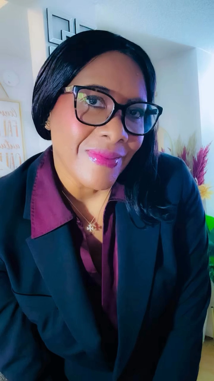 Confidence starts with the outfit you choose for success✨

work attire inspiration, professional style, office outfit ideas, business casual fashion, workwear tips

#WorkAttire #OfficeStyle #WorkwearFashion #BusinessCasual #ProfessionalStyle #WorkOutfitInspo #CareerStyle #WorkWardrobe #ChicAtWork #StyleForSucces #1111 #ootd #workoutfit #thatgirl #cornerofmyhome