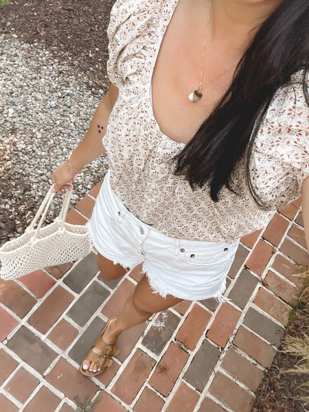 I’ve shared in my stories this darling top, but I figured it needed it’s own post because it’s that good! 

#LTKstyletip #LTKitbag