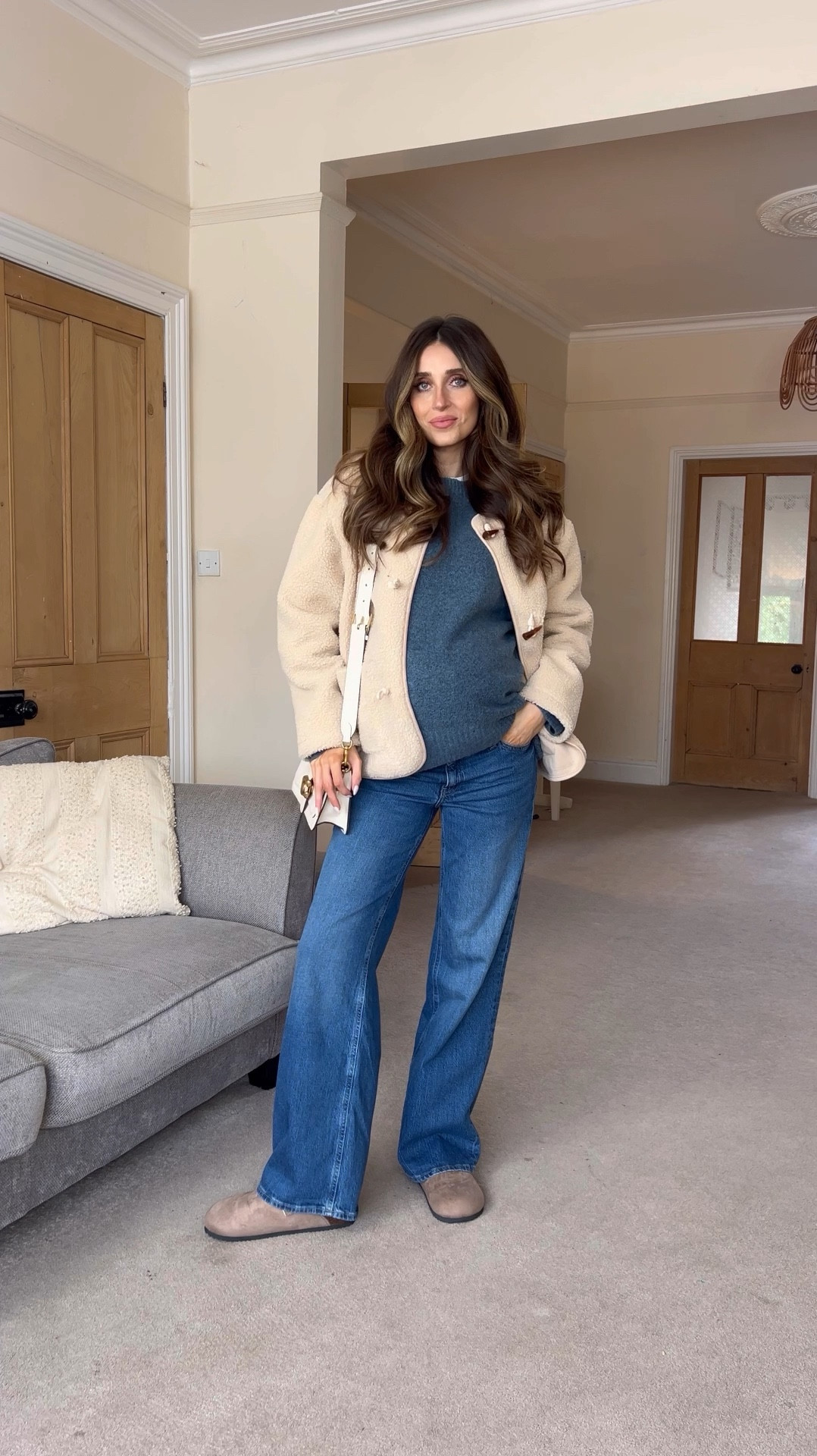 Maternity autumn outfit at 35 weeks pregnant 🤰🏻 Maternity jeans from H&M, Borg jacket 🍂

#LTKuk #LTKmaternity #LTKautumn