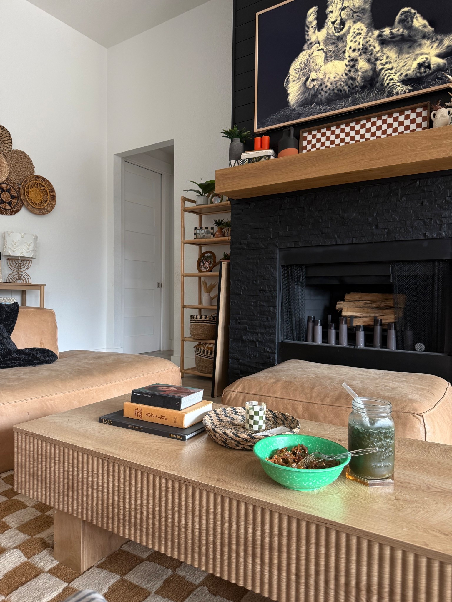 new coffee table 🥰

#LTKmomlife #LTKHome #LTKdayinmylife