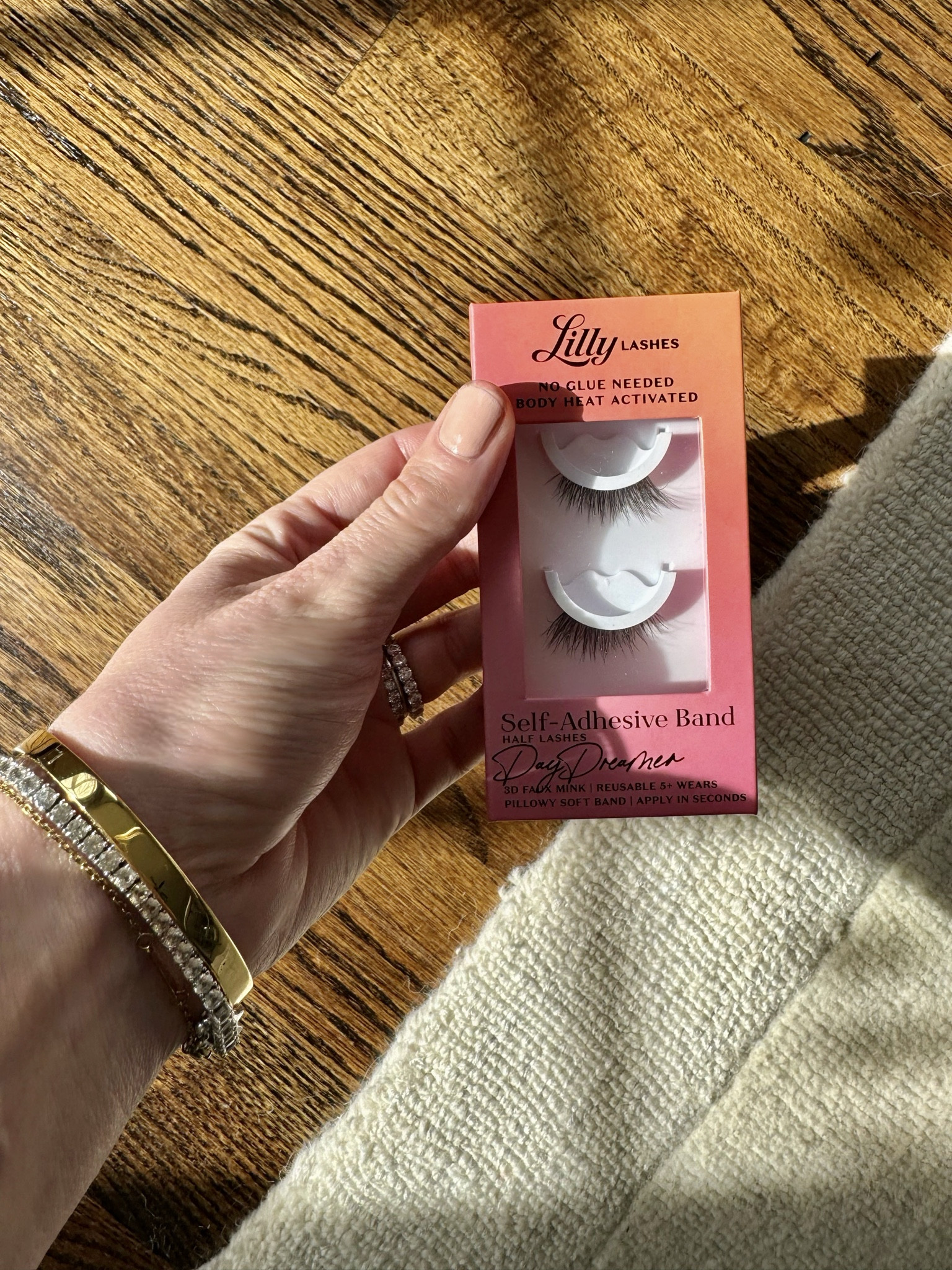 Quick everyday makeup routine—simple, natural, and put together in minutes 💄 #beautyfinds #everydaymakeup #makeuproutine #cleanbeauty #momstyle

#LTKgrwm #LTKmomlife #LTKBeauty