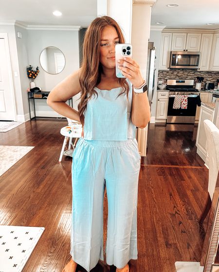 Linen two piece set. Wearing size L. Comes in a bunch of colors 


Summer outfit / midsize / two piece set / vacation outfit / travel outfit / Amazon / spring outfit 


#LTKtravel #LTKmidsize #LTKfindsunder100