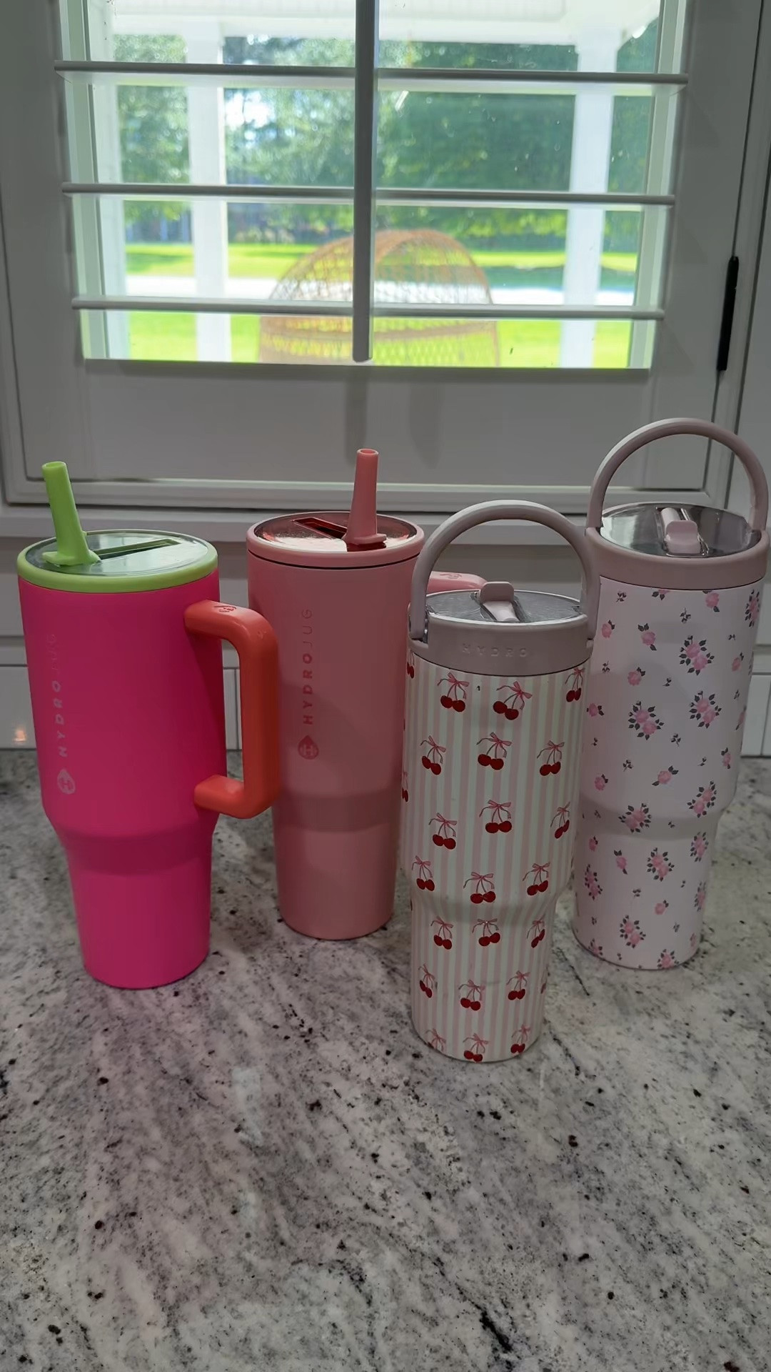 Pink Hydrojugs must be my obsession

#LTKfitnessgoals