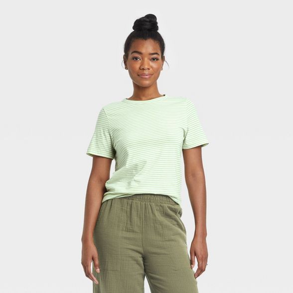 Women's Short Sleeve T-Shirt - Universal Thread™ | Target