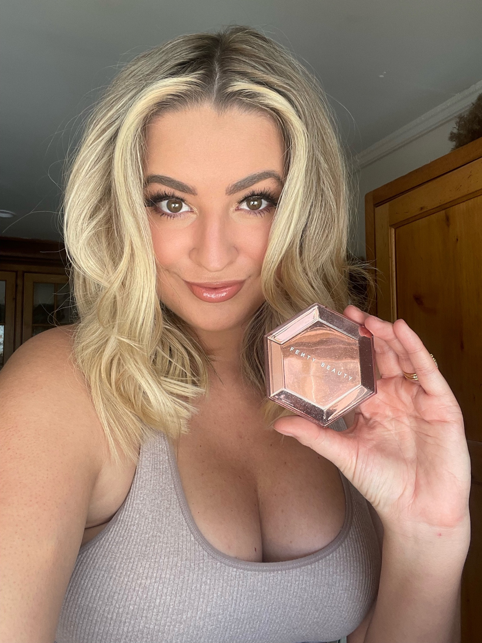 SALE: Fenty Diamond Bomb

#LTKbeauty #LTKsalealert #LTKunder50