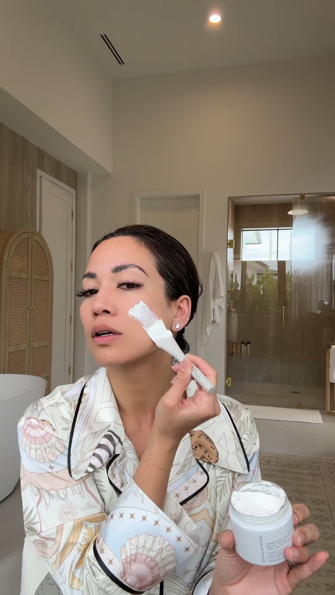 The most nourishing face mask from the queen of facials Shani Darden from Sephora! Be sure to sign up for @sephora Beauty Insider Program for exclusive sales, gifts, and more! #Ad, #SephoraPartner, #Paidlink, #ltkbeautiful, @shop.LTK

#LTKBeauty