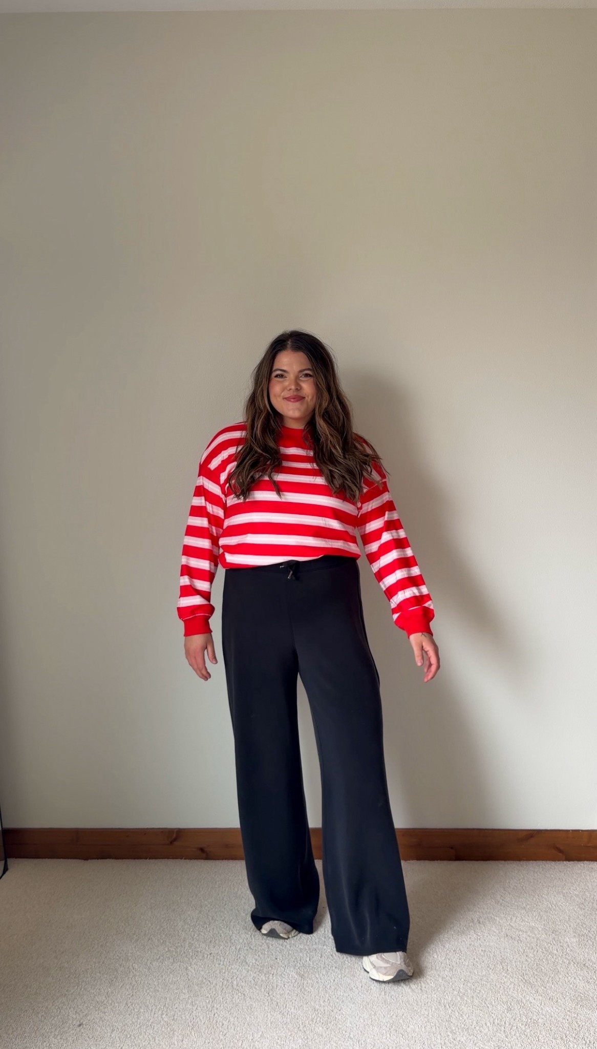 For the pants & bra use - ERICAXSPANX  💕6 easy fits for you to recreate !!! When it comes to finding out personal style, this is just the beginning (I'm talking I want to start my closet from ground zero ) - follow along and let's do this
dang thing together.
#soccermomoutfit #momoutfit #momstyle #styleover30 #midsize

