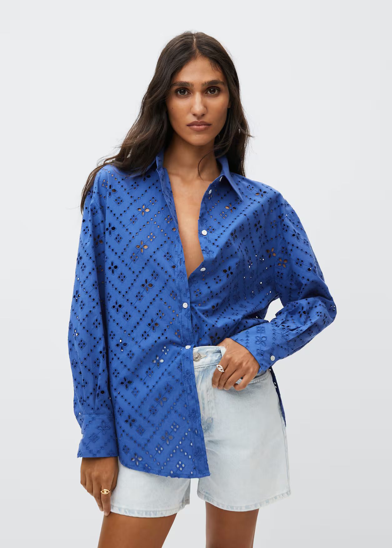 Swiss embroidery shirt | MANGO (US)