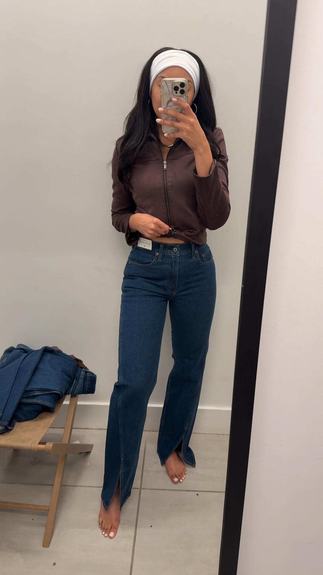 30-50% OFF Abercrombie jeans sale 😩 wearing size 27 Long in 90s Relaxed Jeans and XS in Vegan Suede Jacket 🤎

Abercrombie sale, relaxed jeans, fall outfit, denim

#LTKSaleAlert #LTKFindsUnder100