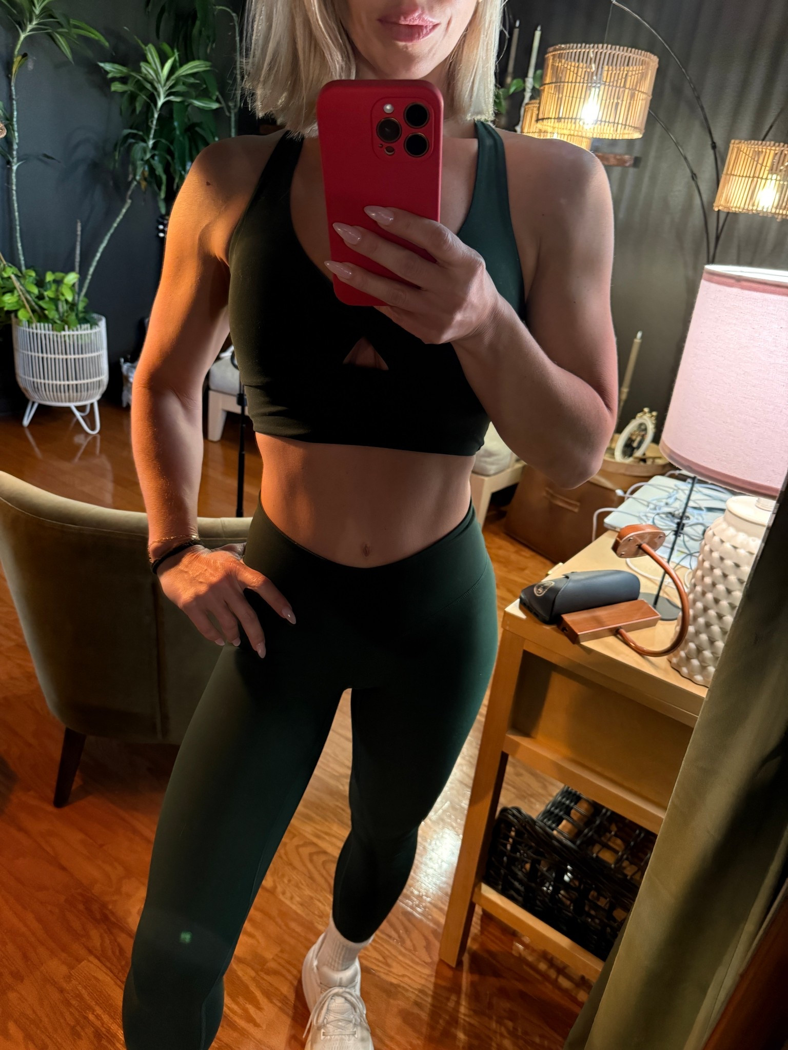 Tts wearing size xs
I have this in multiple colors

#LTKActive #LTKOver40 #LTKootd