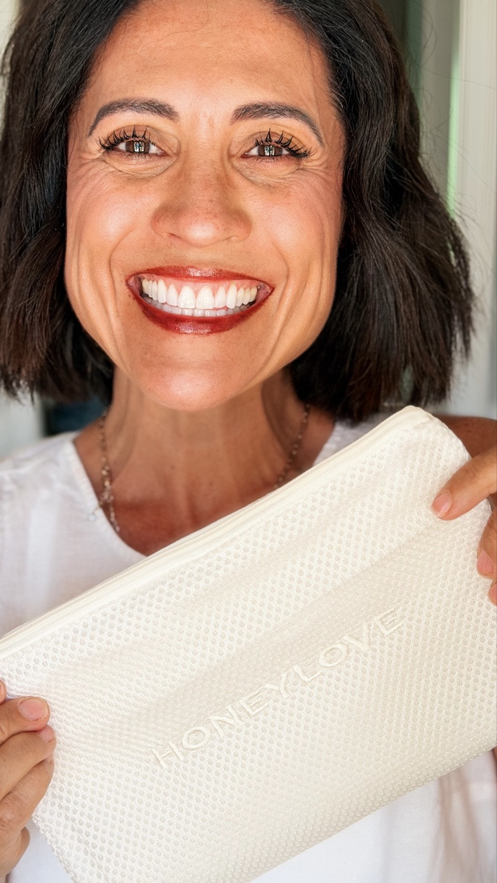 If I have to spend all day adjusting it, I don’t want it!!

My @honeylove pieces have officially become one of those things I reach for
constantly because they actually stay in place, feel comfortable & make my
clothes fit so much better without feeling stiff or restrictive. No rolling. No
digging. No awkward lines, bulges, or “wardrobe malfunctions”.

It’s the kind of confidence boost that’s subtle but makes such a difference when
you’re getting dressed every day. And for those no-shapewear outfit days, be
sure to check out their full line of bras and underwear too!

The Honeylove Memorial Day Sale is live now through May 25 with up to 50%
off sitewide! Use my link to shop my favorite pieces & save.

#MemorialDaySale #Honeylove #MomFashion #Over40Style #EverydayStyle

#LTKgrwm #LTKootd #LTKmomlife