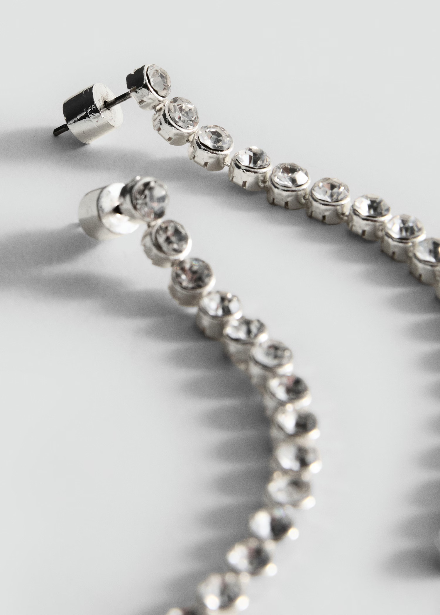 Long crystal earrings | MANGO (UK)