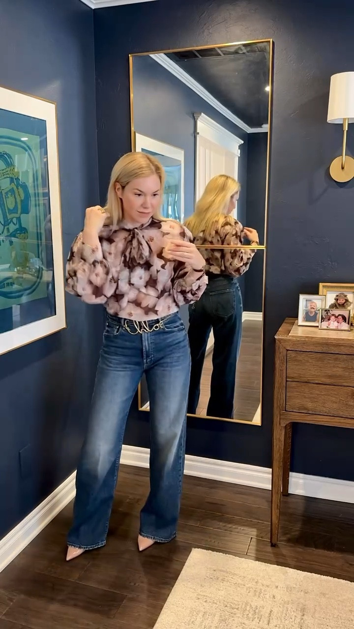 Floral top
Mother jeans 
Fall outfit 
Chloe belt 

#LTKItBag #LTKStyleTip #LTKFindsUnder100