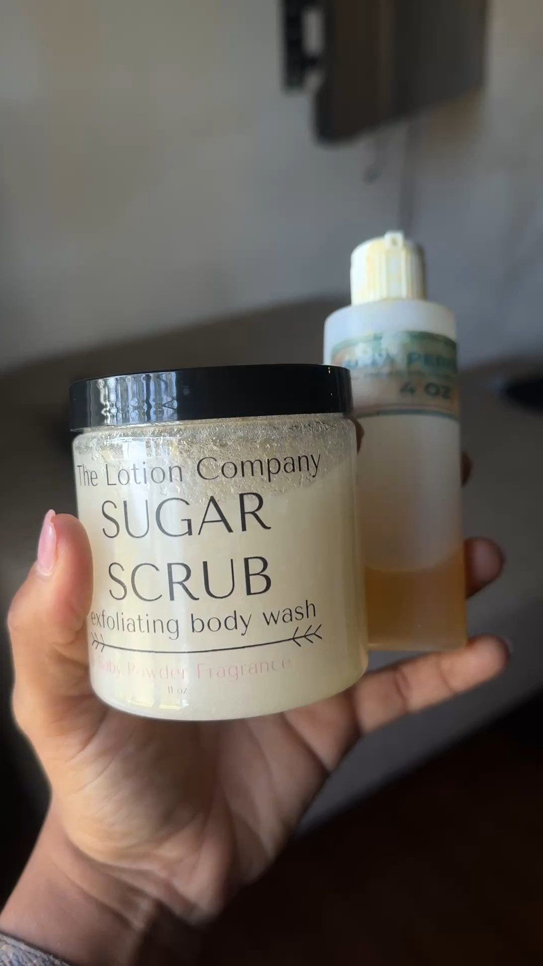 This combination is my absolute holy grail for the shower! Thank me later for sure! Both are in a baby powder scent and the oil is a great base for layering perfume. 