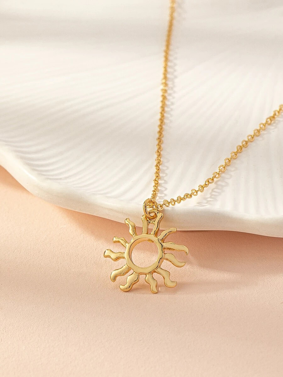 Sun Pendant Necklace | SHEIN