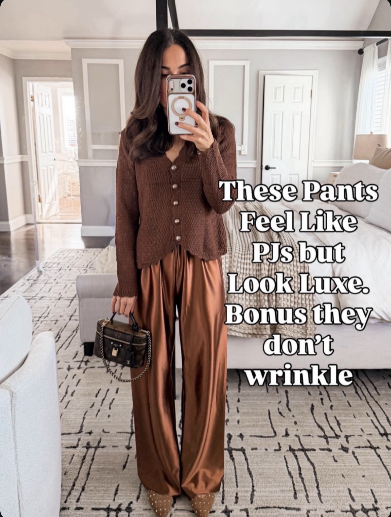 These pants feel like PJs but look luxe — and they don’t wrinkle 🙌🏼🔗⬇️

#LTKmomlife #LTKHoliday #LTKOver40