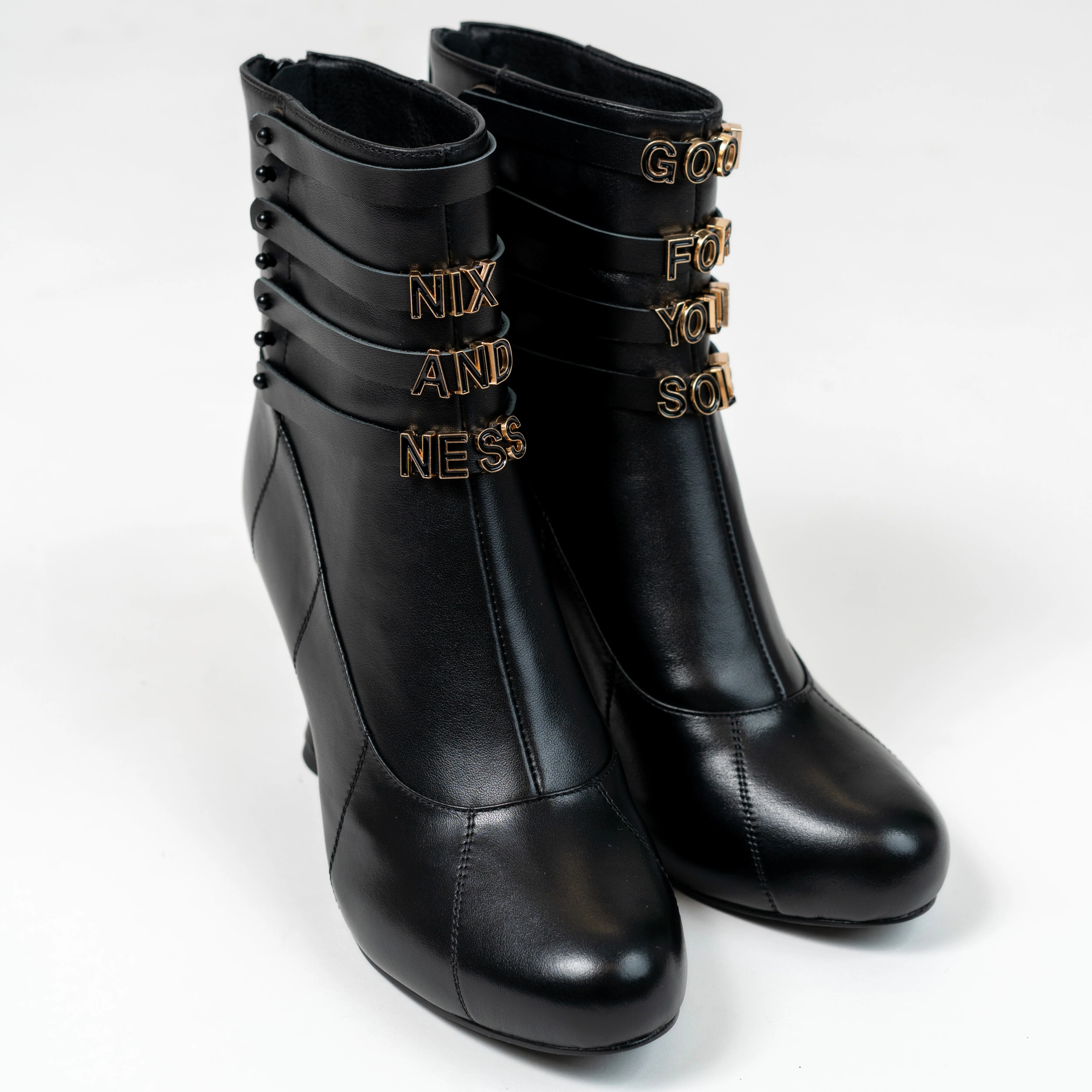 The Personal Quote | Nix & Ness