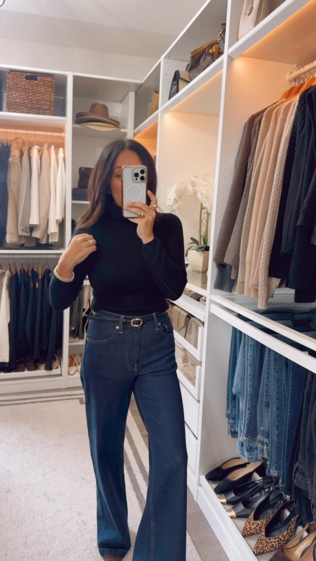 My favorite wide leg denim on sale! Easy flattering fit and perfeact to dress up for the holidays. Fit TTS

Right now, Gap is having a 40% to 60% off sale with tons of great gift ideas online including Fleece, PJs, Outerwear, and Cold Weather Accessories.

Purchase by 12/19 to get it in time for the holidays!


@gap #GapPartner #howyouweargap 

#LTKOver40 #LTKHoliday #LTKSaleAlert