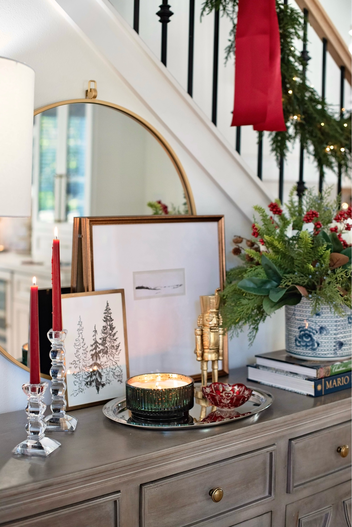 Holiday entryway styling 🎄

#LTKhome #LTKHoliday #LTKSeasonal