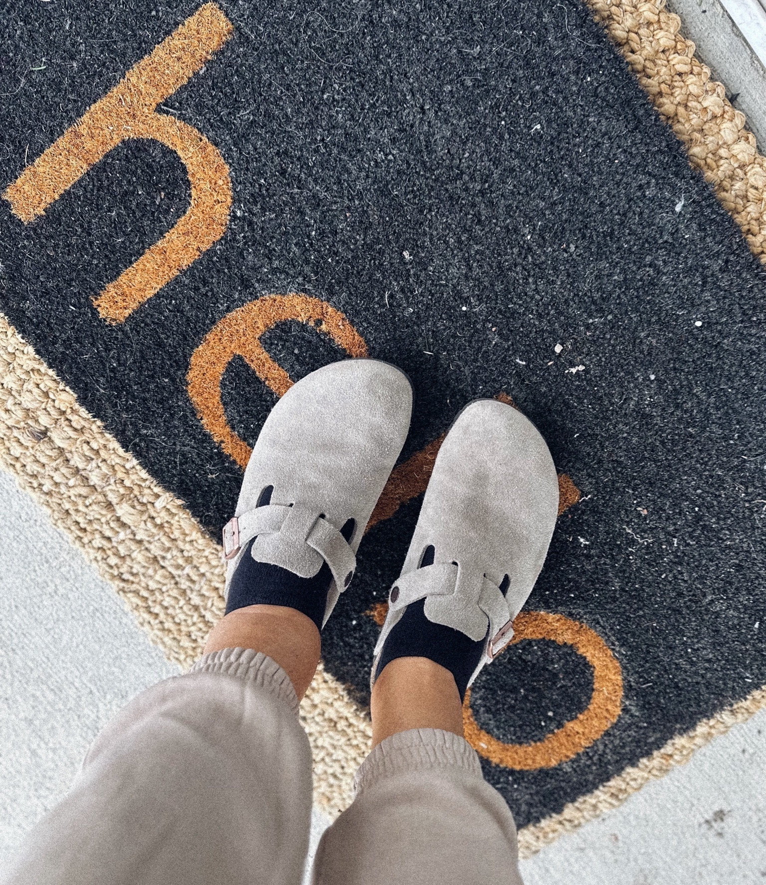 My “go to” slippers during this pregnancy, My left ankle(foot) has been swollen🤰 so these are my lifesavers 🤍

#LTKshoecrush #LTKbump #LTKstyletip