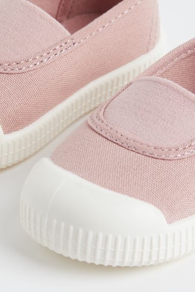 Slip-on shoes in cotton canvas. Wide elasticized panel over foot and a small loop at back for eas... | H&M (US)