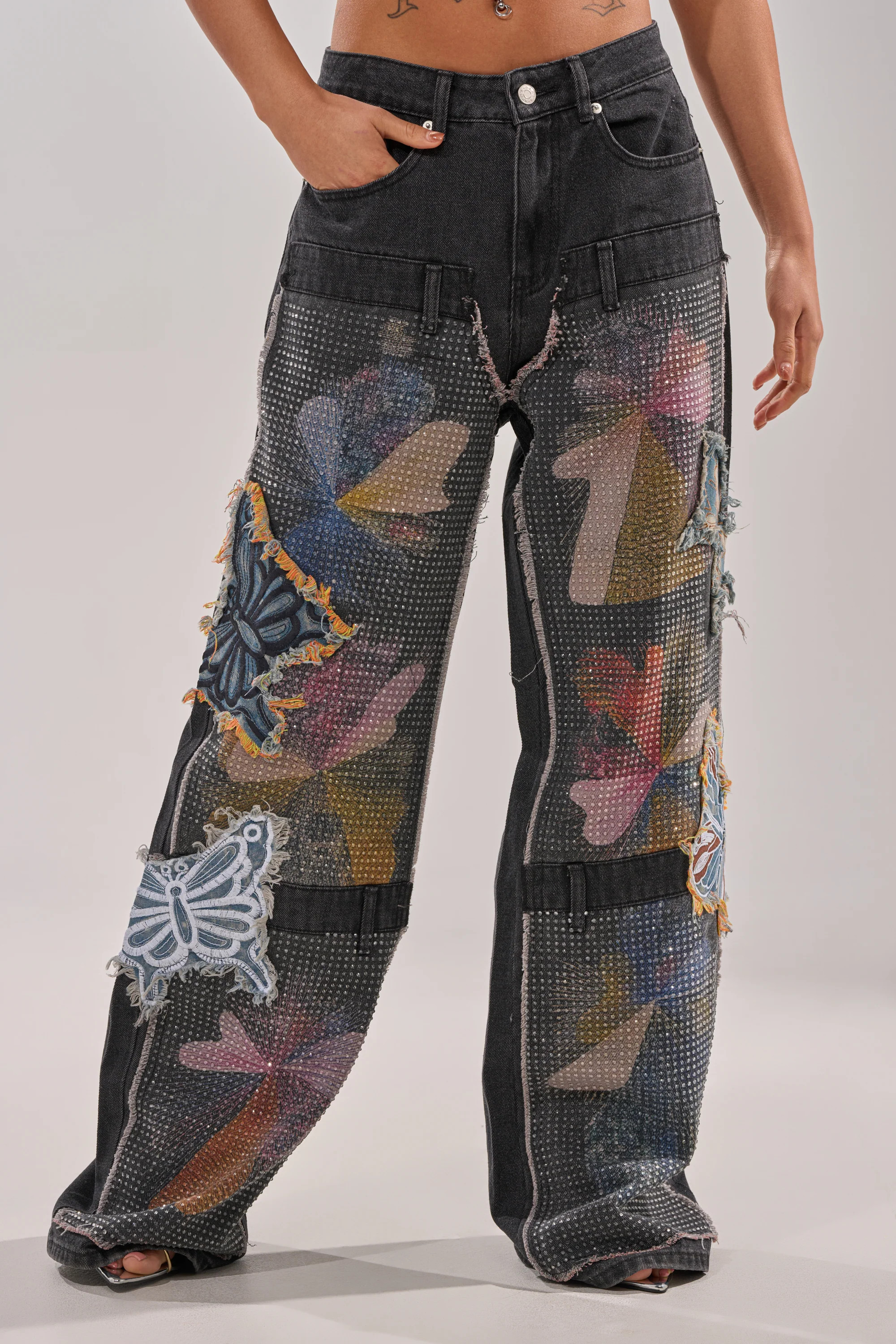BUTTERFLY EFFECT RELAXED DENIM | AKIRA