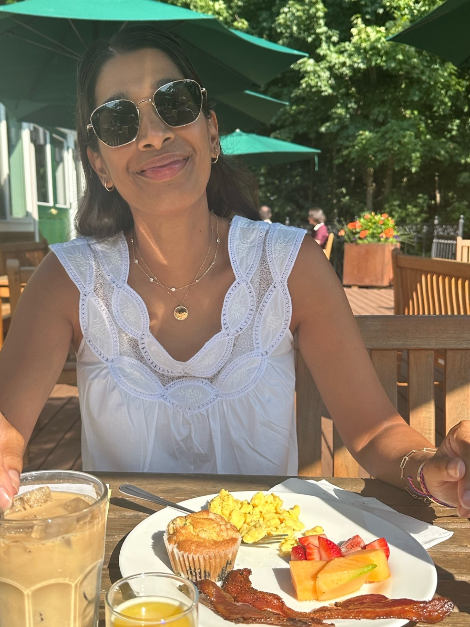 The best white travel tanks!

#LTKdayinmylife #LTKootd #LTKmomlife
