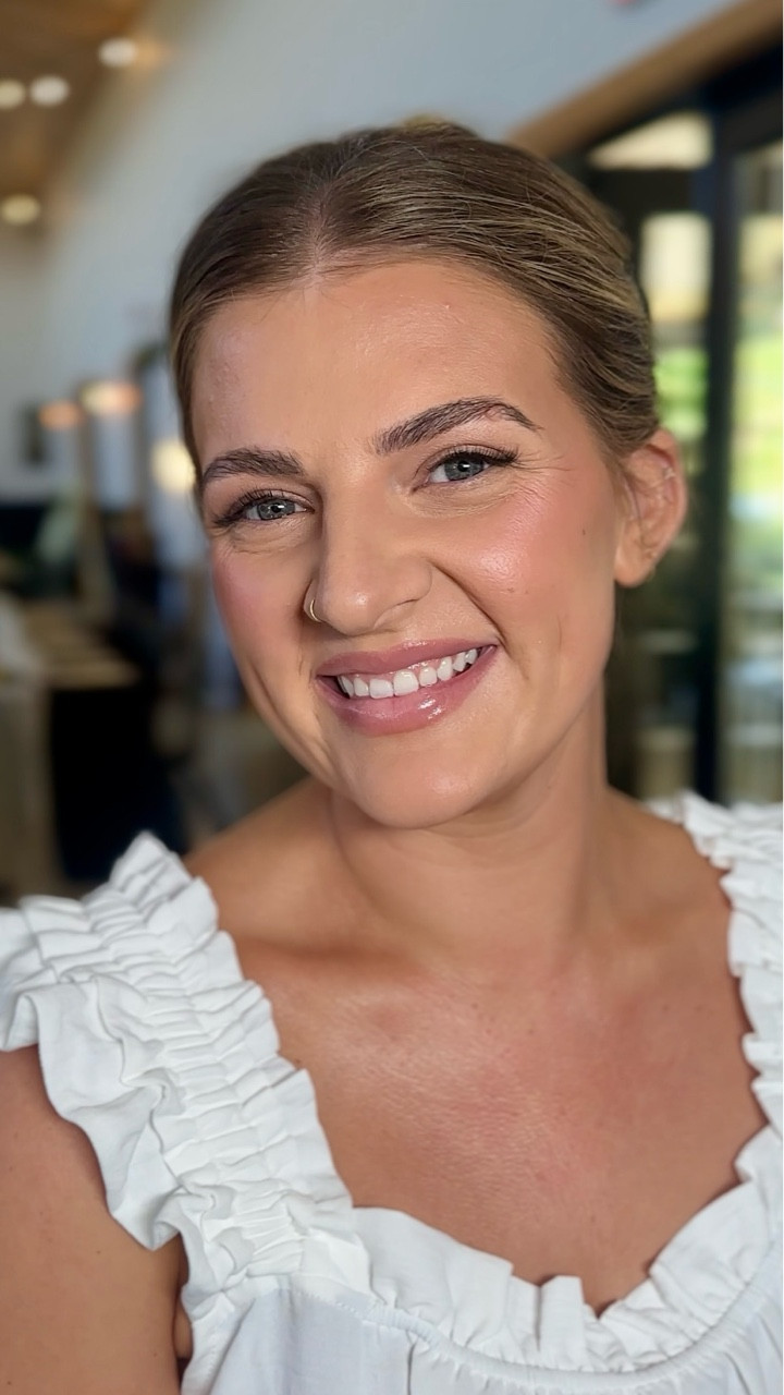 When your bride is a licensed esthetician and her skin is literally flawless. Proof that consistent care and good skin prep make all the difference 🤍 go check her out at @urbanedenesthetics 
#LTKSkincare
#LTKFallPicks
#LTKMUA
#LTKCreators
#licensedestheticians 
#ohiomakeupartist 
#washingtoncourthouse 
#columbus

#LTKBeauty #LTKFallSale #LTKWedding