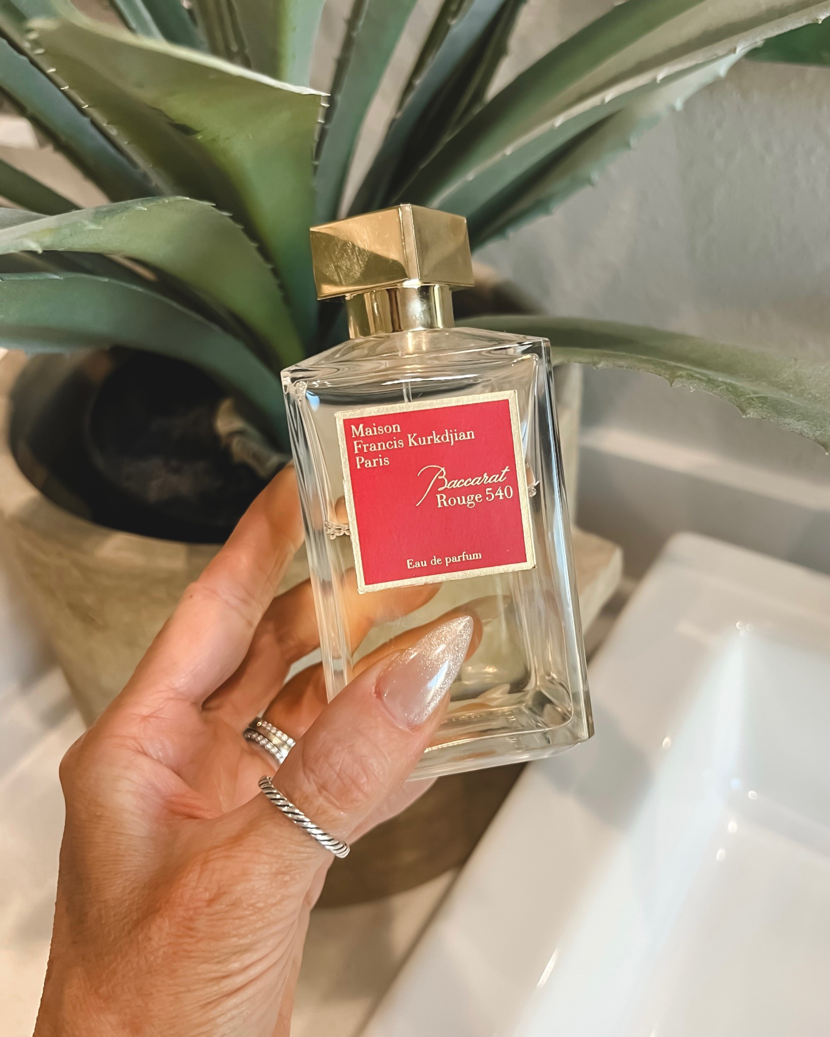 Splurge for yourself or someone else in your life 
@liveloveblank
Gift ideas for her 

#LTKFamily #LTKGiftGuide #LTKStyleTip