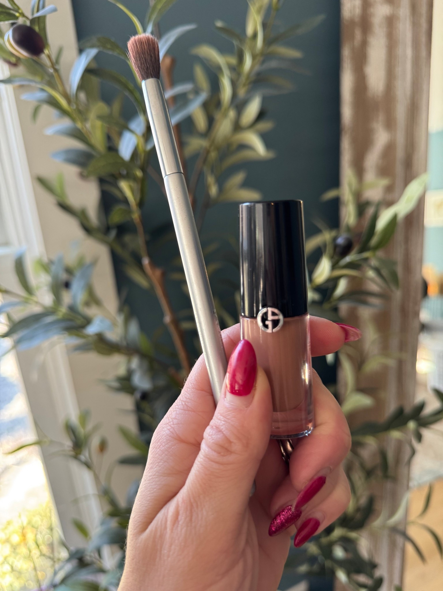 Easiest eyeshadow you will have use!

#LTKHome #LTKBeauty #LTKStyleTip