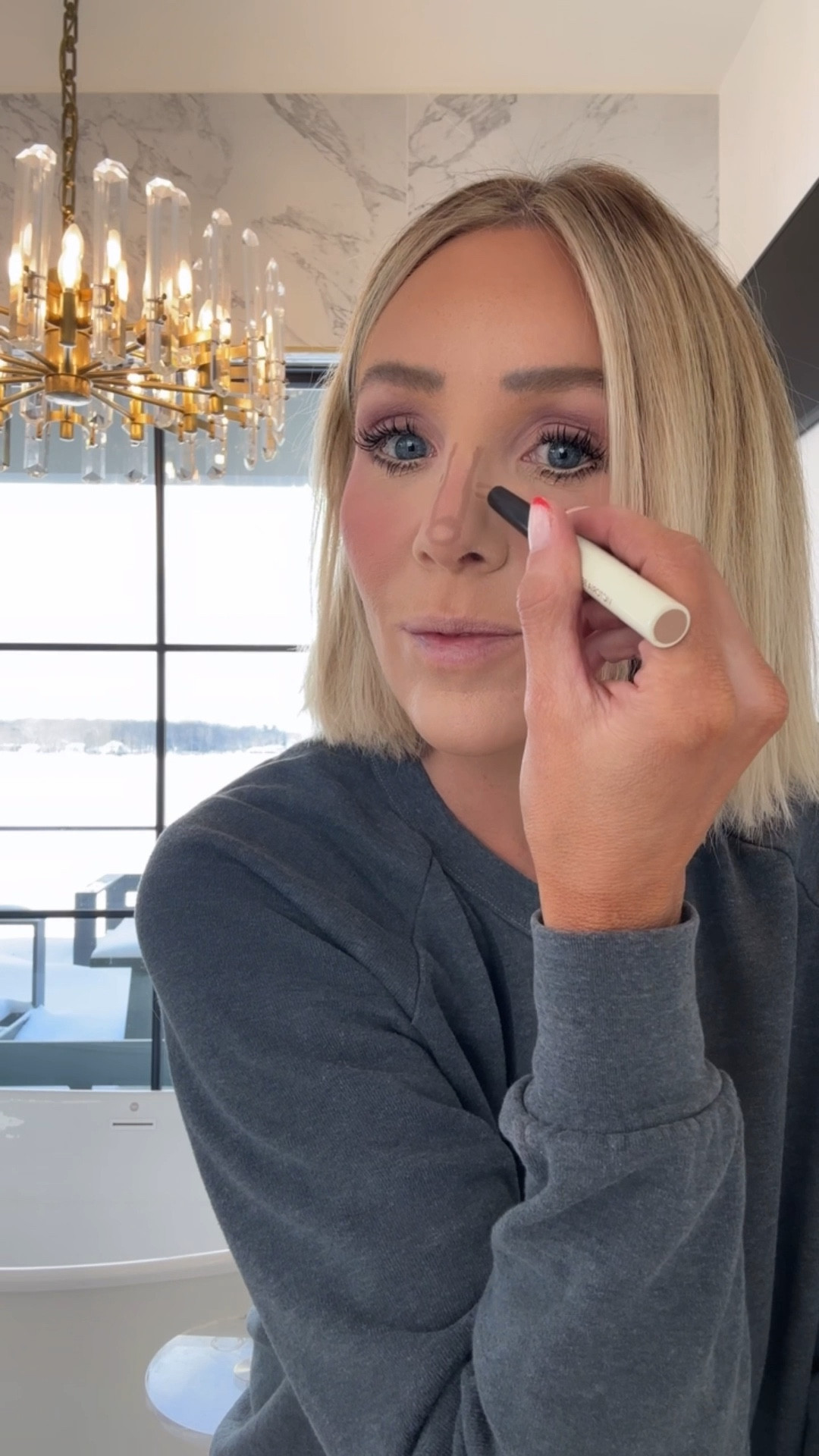 Let’s get ready today together with my favorite items from @nordstrombeauty. #nordstrompartner 
Foundation: shade Fawn  
Concealer: shade cotton 
